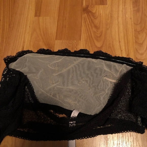 Victoria’s Secret bralette - Picture 3 of 6